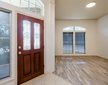 4839 Taylor Lake Court - Photo Thumbnail 3