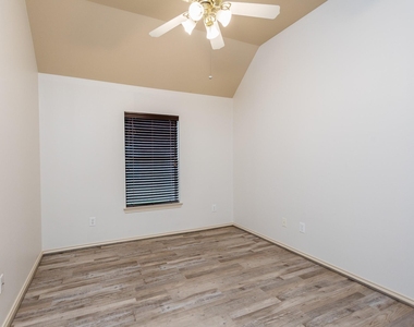 4839 Taylor Lake Court - Photo Thumbnail 25