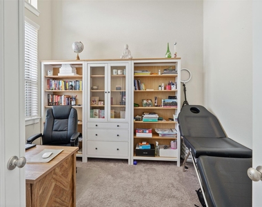 9868 Preserve Way - Photo Thumbnail 19