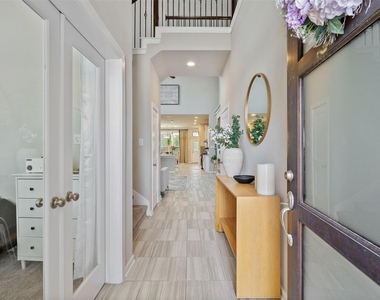 9868 Preserve Way - Photo Thumbnail 3