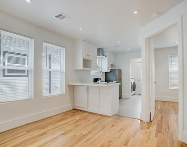 6109 N Main St - Photo Thumbnail 4