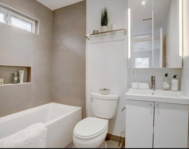 6109 N Main St - Photo Thumbnail 9