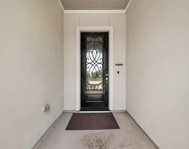 616 Cape Capri Drive - Photo Thumbnail 3