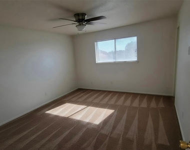 5150 Prairie Ridge Road - Photo Thumbnail 8