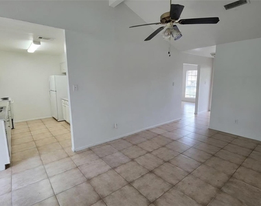 5150 Prairie Ridge Road - Photo Thumbnail 3