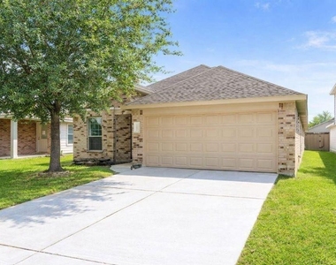 21530 Falvel Lake Drive - Photo Thumbnail 3
