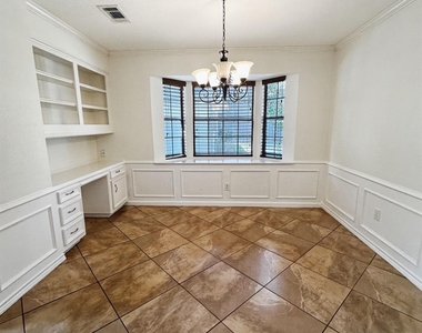 3934 Cypress Lake Drive - Photo Thumbnail 13