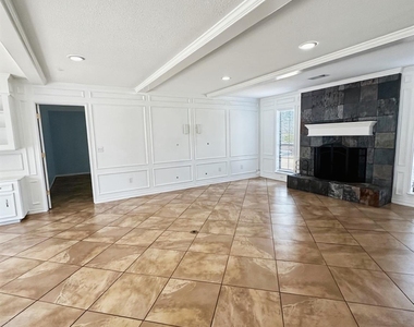 3934 Cypress Lake Drive - Photo Thumbnail 8