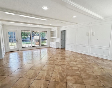 3934 Cypress Lake Drive - Photo Thumbnail 10