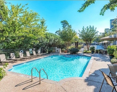 8003 Woodway Drive - Photo Thumbnail 7