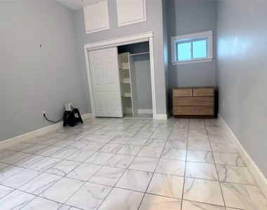 3510 Avenue S 1/2 - Photo Thumbnail 11