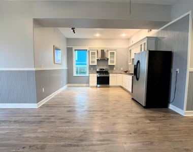 3510 Avenue S 1/2 - Photo Thumbnail 6