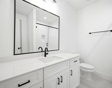 1823 Prospect Street - Photo Thumbnail 7