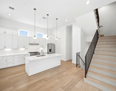 1823 Prospect Street - Photo Thumbnail 20