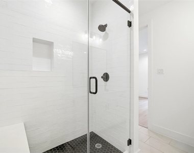 1823 Prospect Street - Photo Thumbnail 9