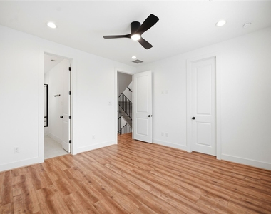 1823 Prospect Street - Photo Thumbnail 34