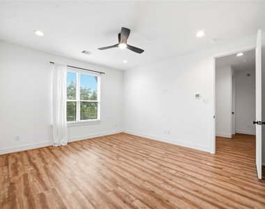 1823 Prospect Street - Photo Thumbnail 27