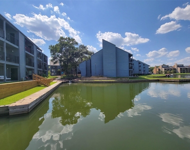 12500 Melville - Photo Thumbnail 6