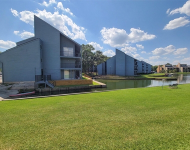 12500 Melville - Photo Thumbnail 5