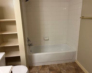 5314 Tallowpine Terrace - Photo Thumbnail 21