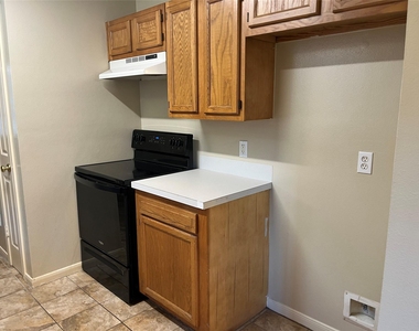 5314 Tallowpine Terrace - Photo Thumbnail 11