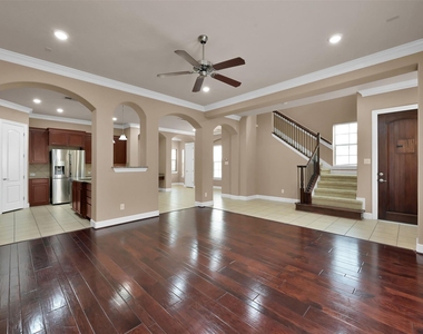 14546 San Pietro Drive - Photo Thumbnail 5