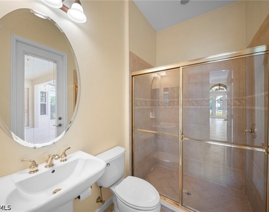 7914 Founders Circle - Photo Thumbnail 12