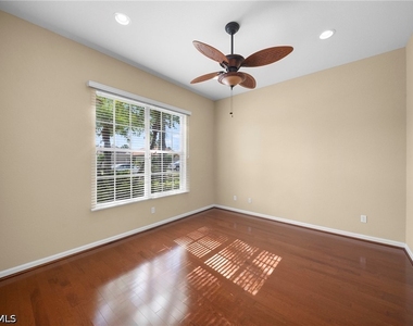 7914 Founders Circle - Photo Thumbnail 8