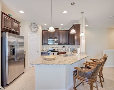 8540 Violeta Street - Photo Thumbnail 4