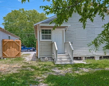 3270 Reeves Street - Photo Thumbnail 14