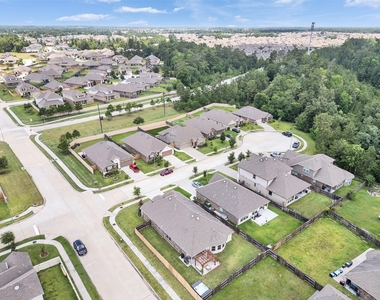 27997 Lone Hollow Lane - Photo Thumbnail 43