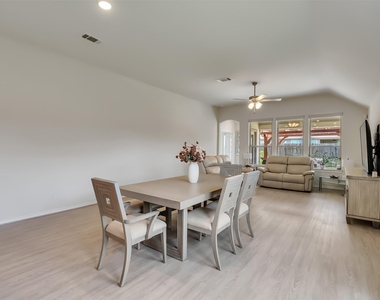 27997 Lone Hollow Lane - Photo Thumbnail 27