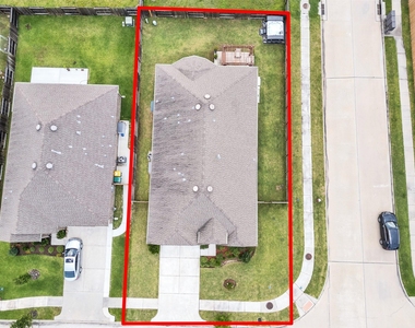 27997 Lone Hollow Lane - Photo Thumbnail 2