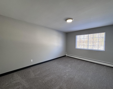 379 Huse - Photo Thumbnail 24