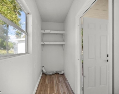 1644 Pawnee Street - Photo Thumbnail 11