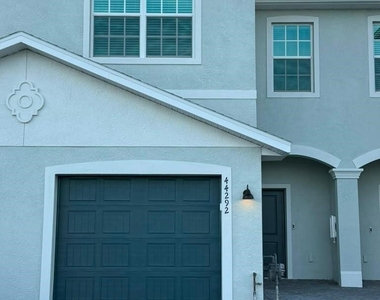 44292 Caraton Terrace - Photo Thumbnail 1