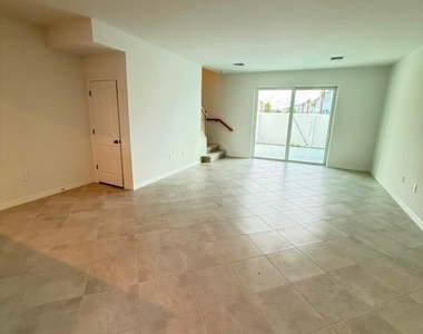 44292 Caraton Terrace - Photo Thumbnail 6