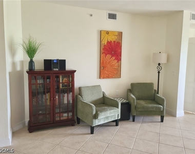 11041 Gulf Reflections Drive - Photo Thumbnail 5