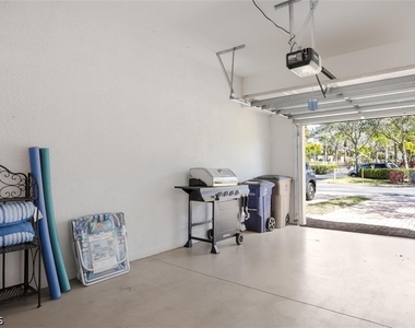 3181 Cottonwood Bend - Photo Thumbnail 22