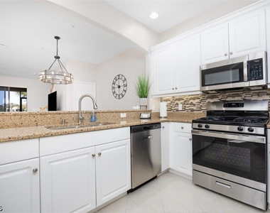 3181 Cottonwood Bend - Photo Thumbnail 14