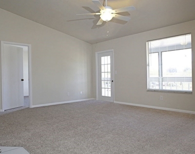 13415 Pine Needle Lane - Photo Thumbnail 8