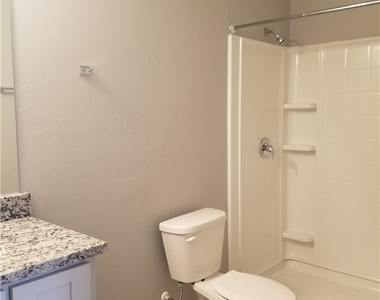 8527 Agate Street - Photo Thumbnail 3