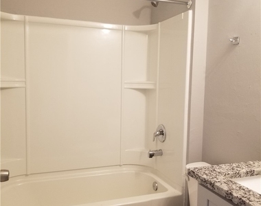 8527 Agate Street - Photo Thumbnail 5