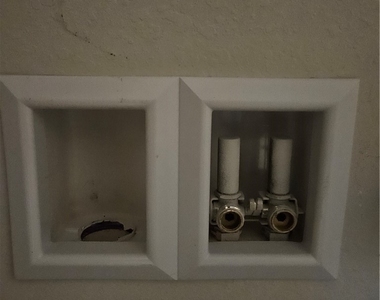 901 Nw 15th Place - Photo Thumbnail 16