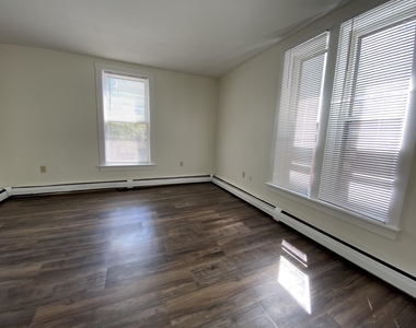 616 Union - Photo Thumbnail 17