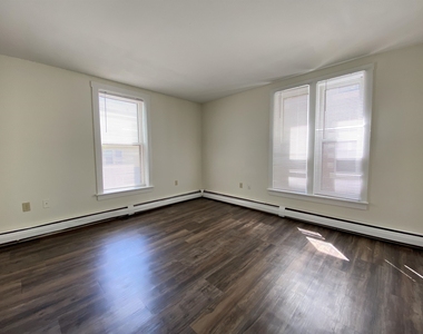 616 Union - Photo Thumbnail 15