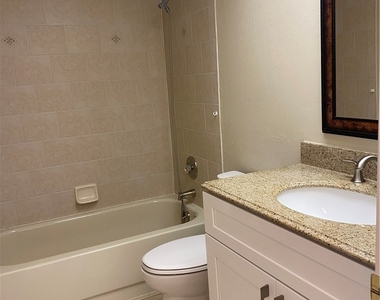 15370 Transit Court - Photo Thumbnail 17
