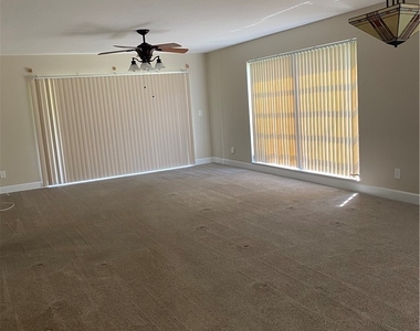 15370 Transit Court - Photo Thumbnail 6