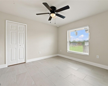 736-738 Gilbert Avenue S - Photo Thumbnail 20