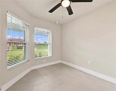 736-738 Gilbert Avenue S - Photo Thumbnail 17